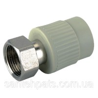 Муфта з накидною гайкою 20на 1/2